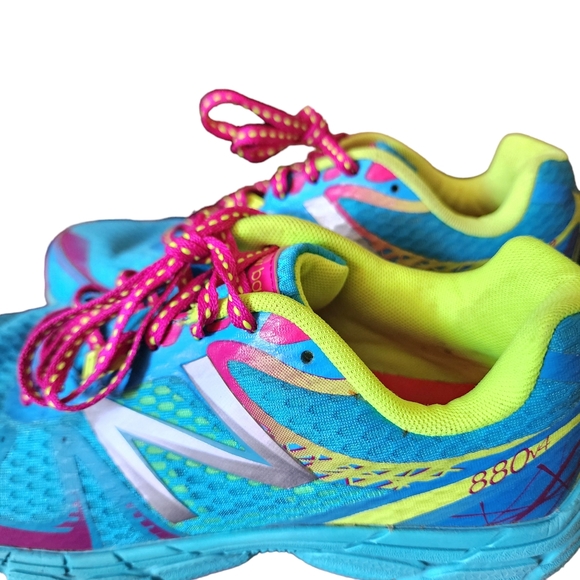 New Balance 880v4 Women's Neon Athletic Running Shoes Size 5 - Picture 5 of 11